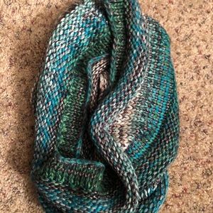 *3/$21* The limited infinity scarf